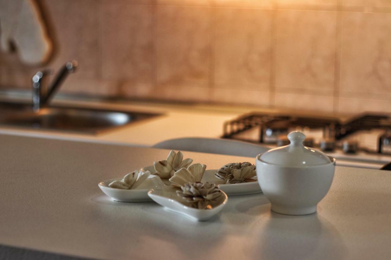 Apartments And Rooms Lorena 236 로비니 외부 사진